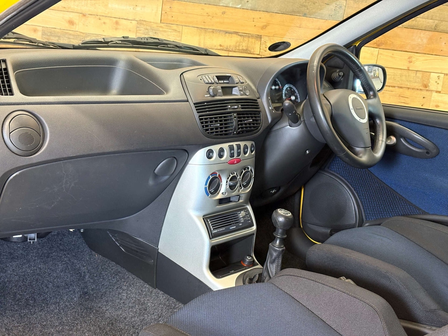 Used Fiat Punto 2002 for sale - 76931143: Photo 23