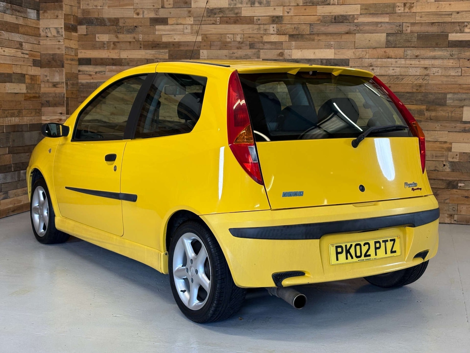 Used Fiat Punto 2002 for sale - 76931143: Photo 4