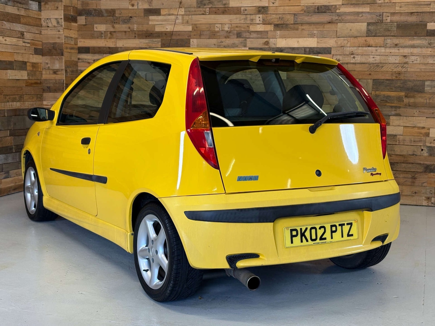 Used Fiat Punto 2002 for sale - 76931143: Photo 73