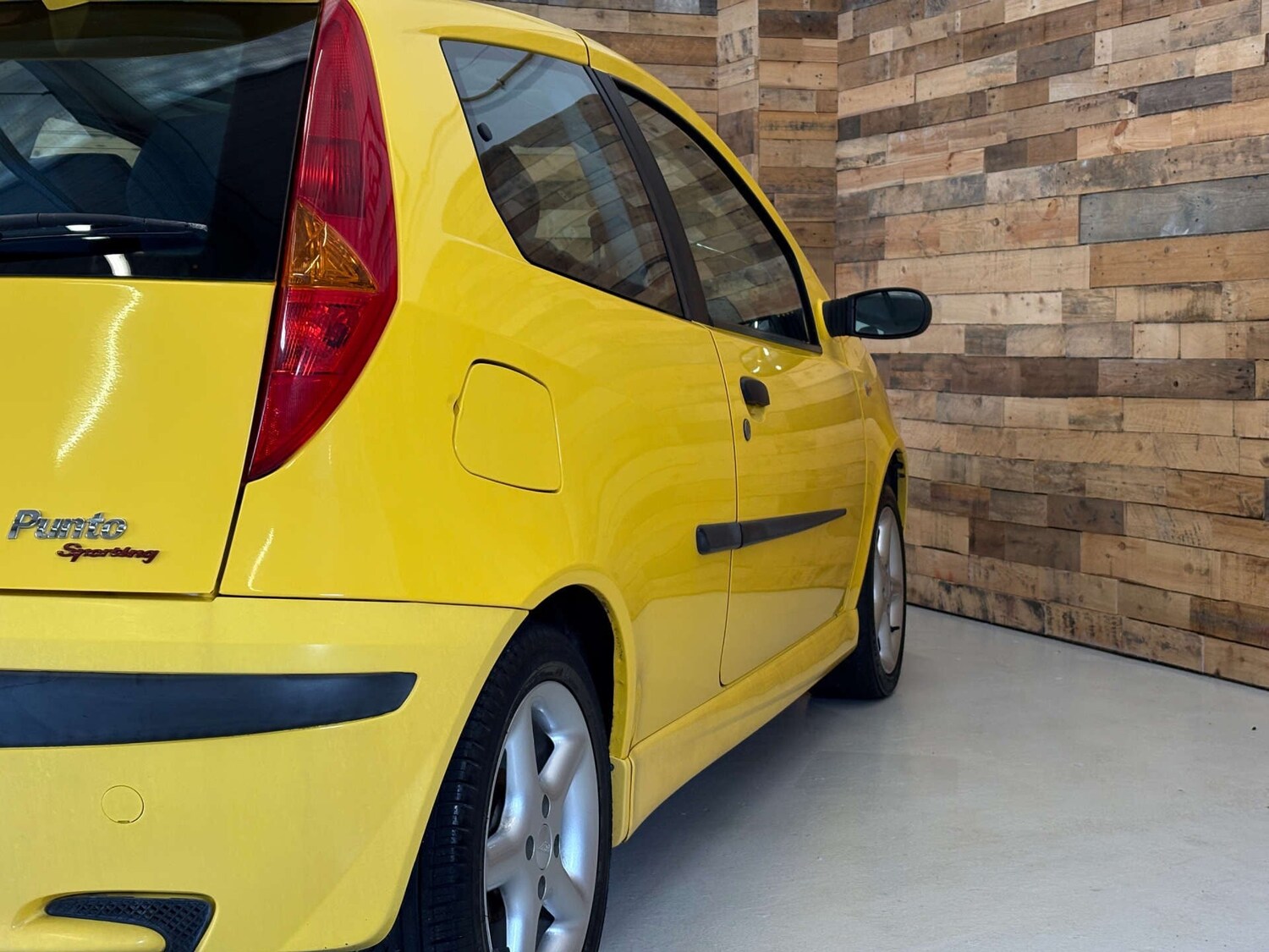 Used Fiat Punto 2002 for sale - 76931143: Photo 74