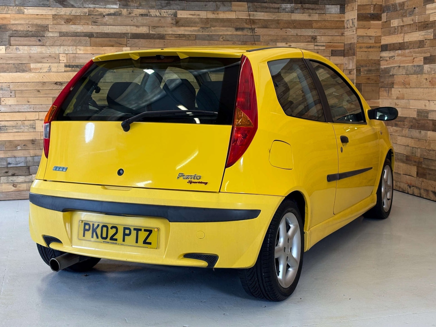 Used Fiat Punto 2002 for sale - 76931143: Photo 84