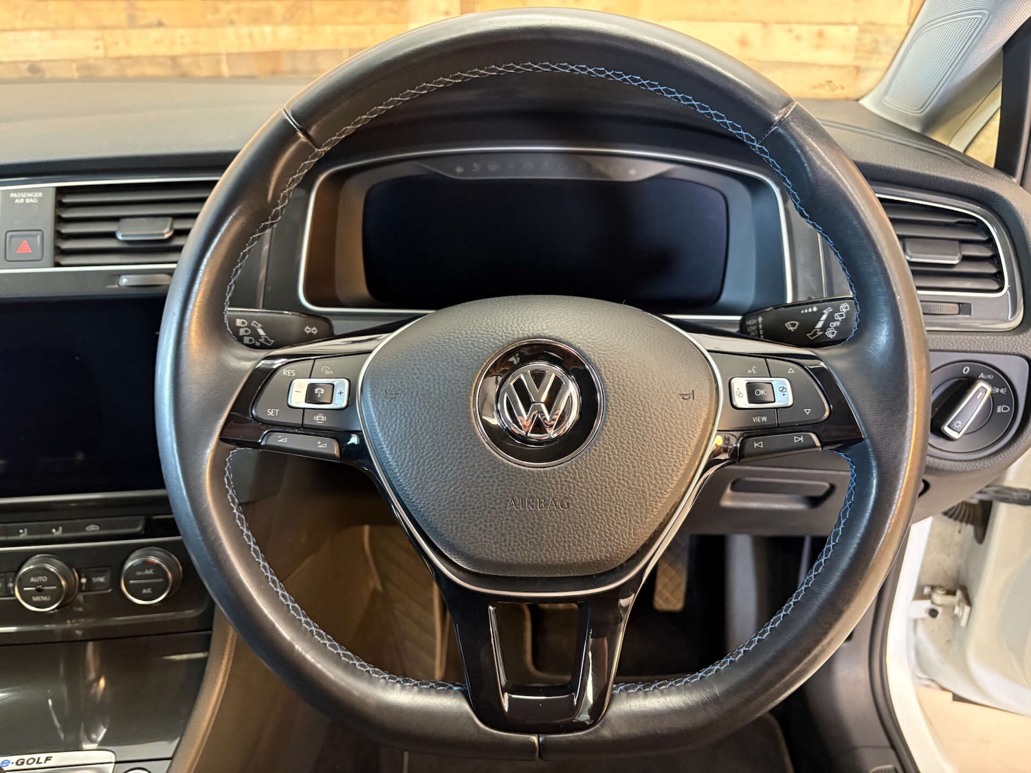 Used Volkswagen Golf 2019 for sale - 76569397: Photo 14