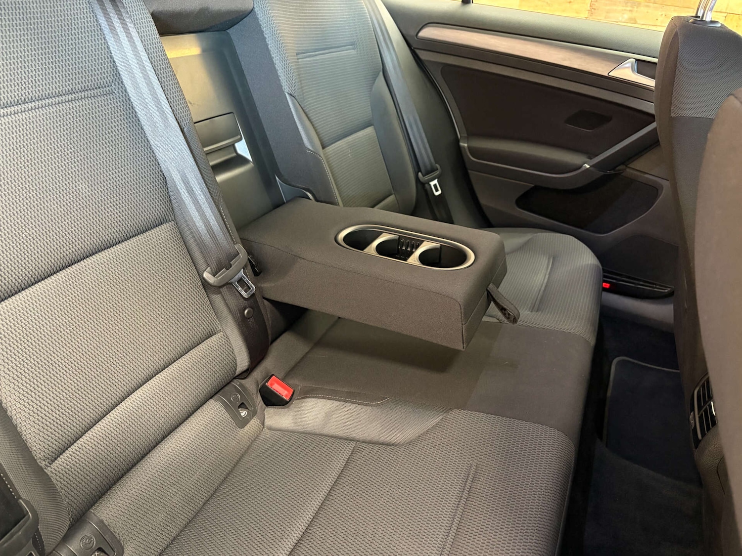 Used Volkswagen Golf 2019 for sale - 76569397: Photo 22