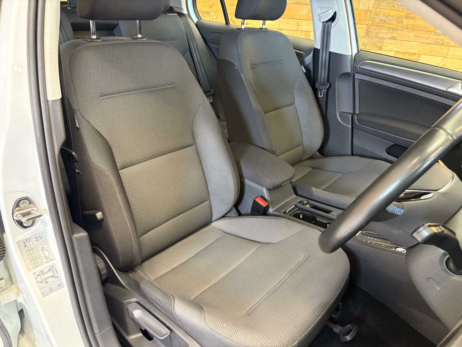 Used Volkswagen Golf 2019 for sale - 76569397: Photo 23