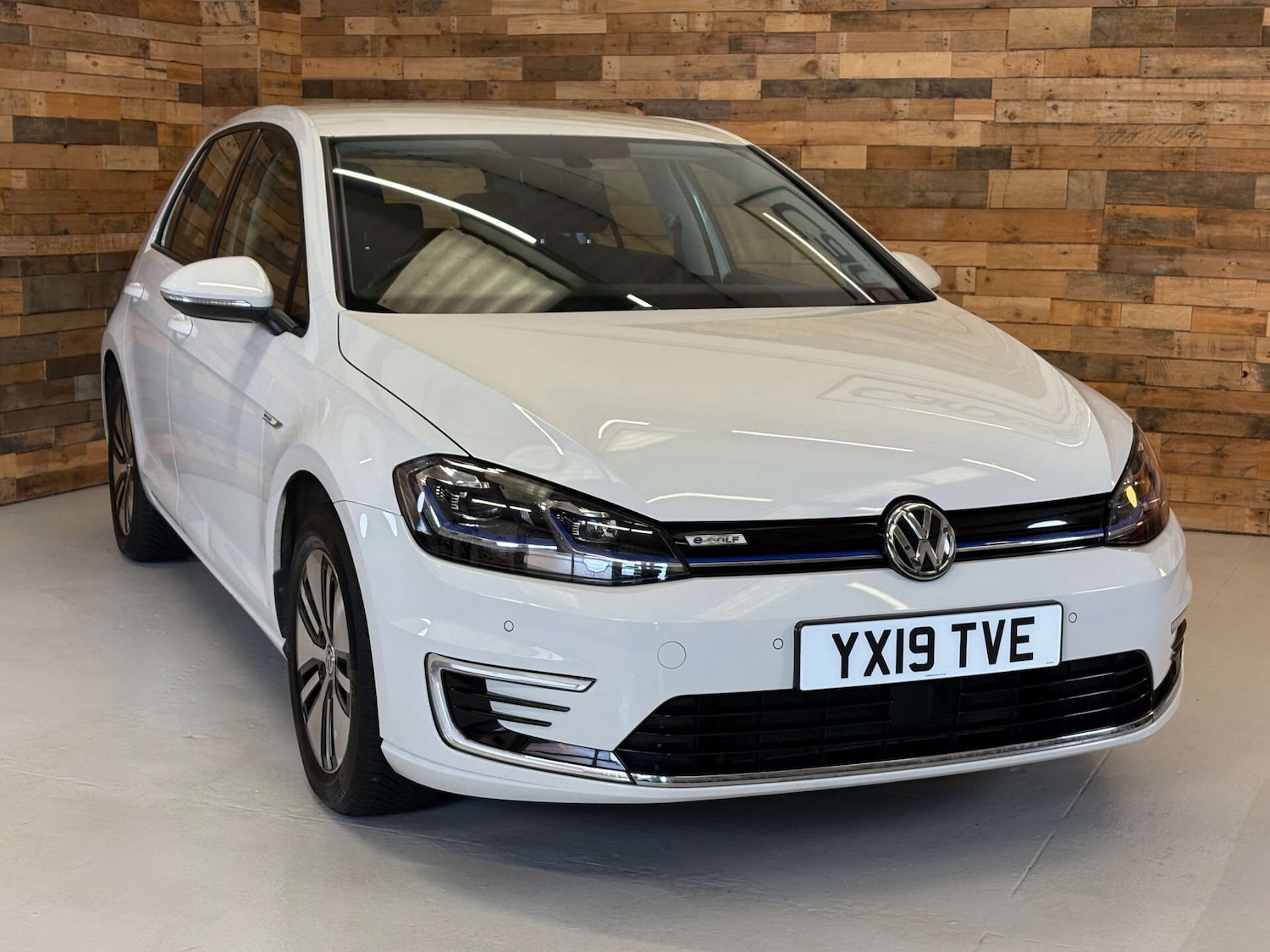 Used Volkswagen Golf 2019 for sale - 76569397: Photo 29