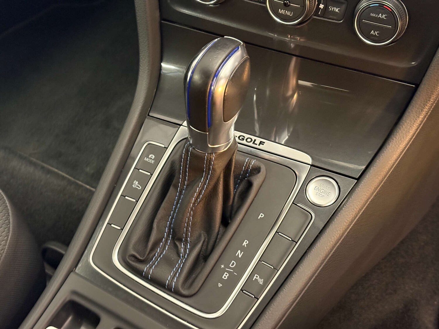 Used Volkswagen Golf 2019 for sale - 76569397: Photo 36