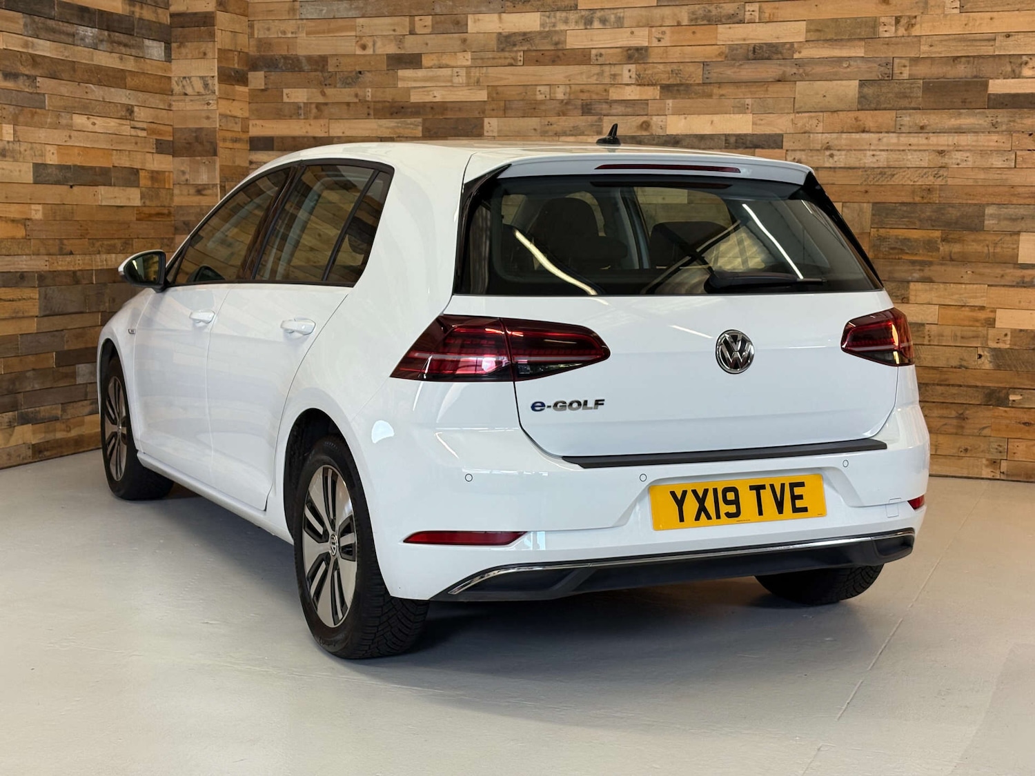 Used Volkswagen Golf 2019 for sale - 76569397: Photo 4
