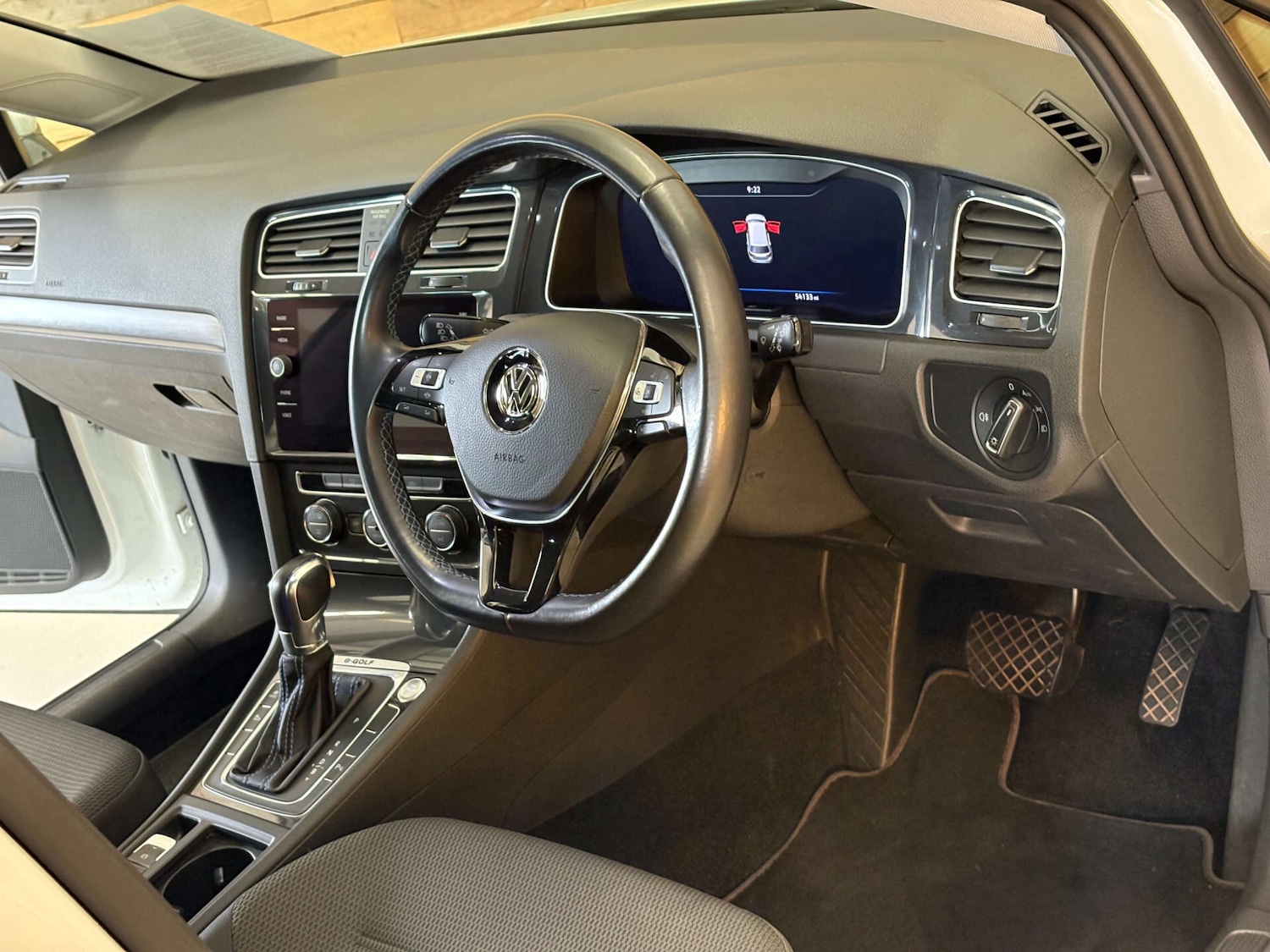 Used Volkswagen Golf 2019 for sale - 76569397: Photo 49