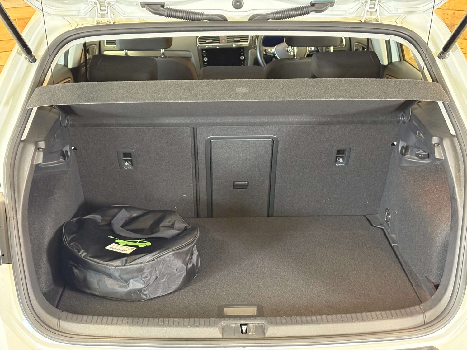 Used Volkswagen Golf 2019 for sale - 76569397: Photo 55