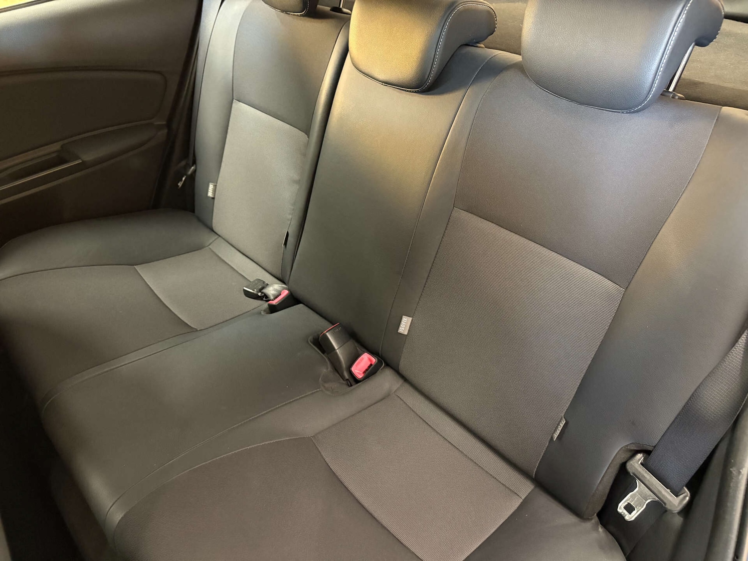 Used Toyota Yaris 2015 for sale - 76324071: Photo 13