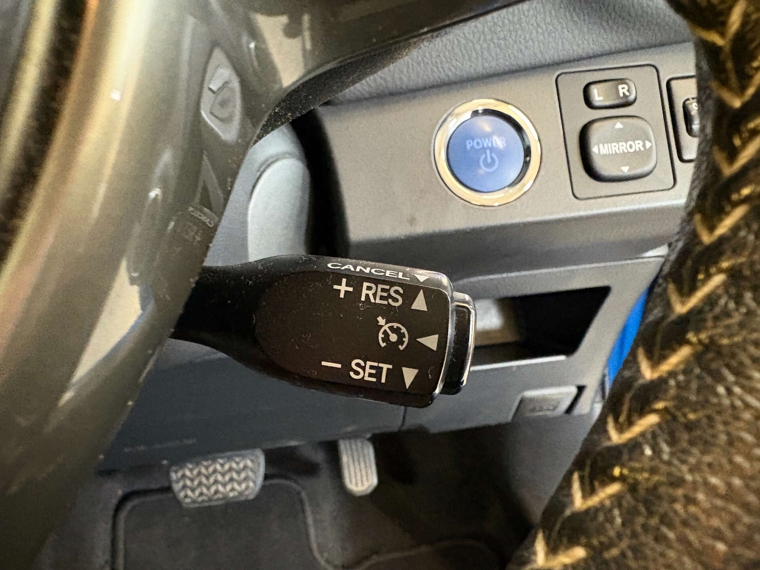 Used Toyota Yaris 2015 for sale - 76324071: Photo 32