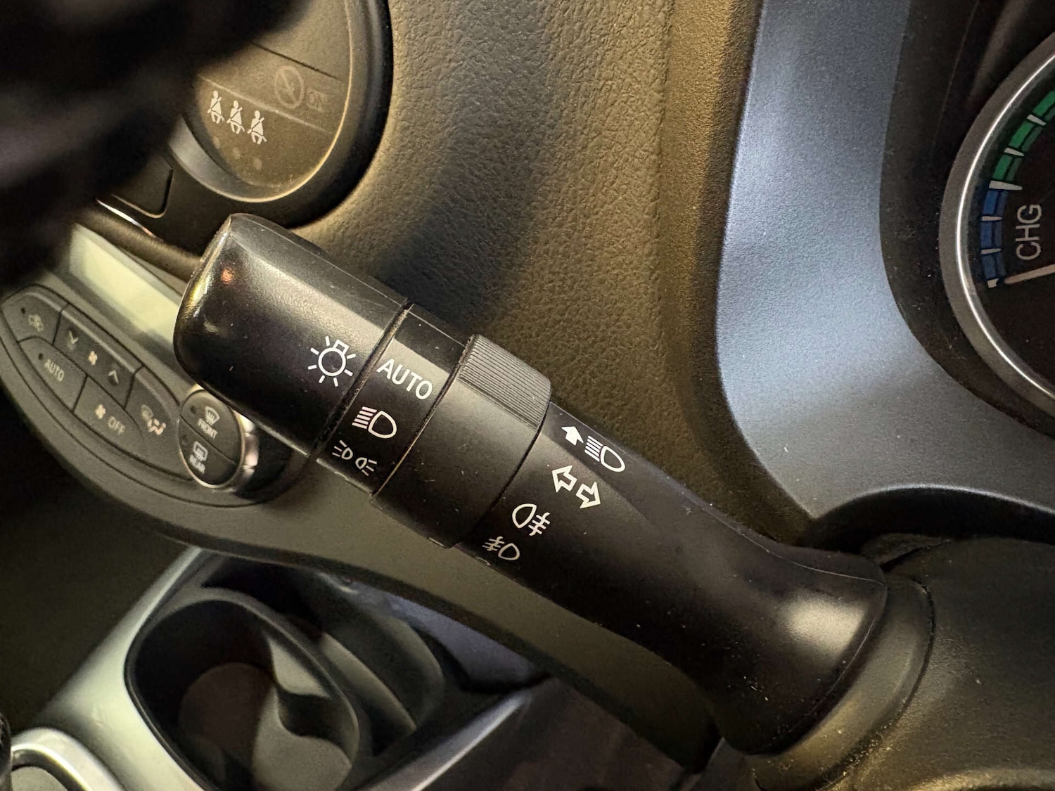 Used Toyota Yaris 2015 for sale - 76324071: Photo 35