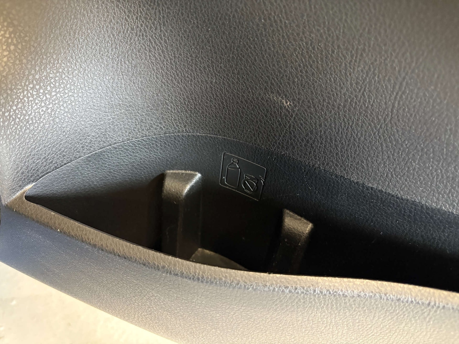 Used Toyota Yaris 2015 for sale - 76324071: Photo 36