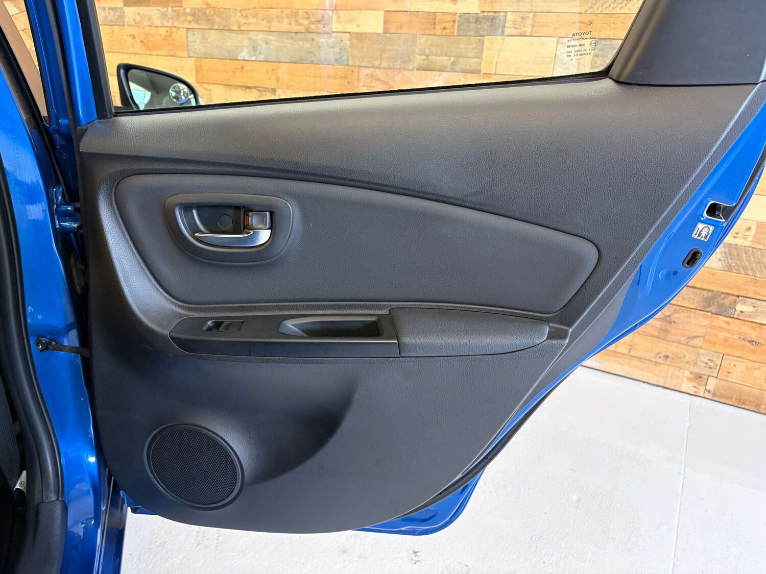Used Toyota Yaris 2015 for sale - 76324071: Photo 42