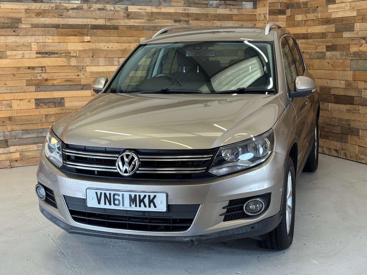 Used Volkswagen Tiguan 2011 for sale - 76171639: Photo 16