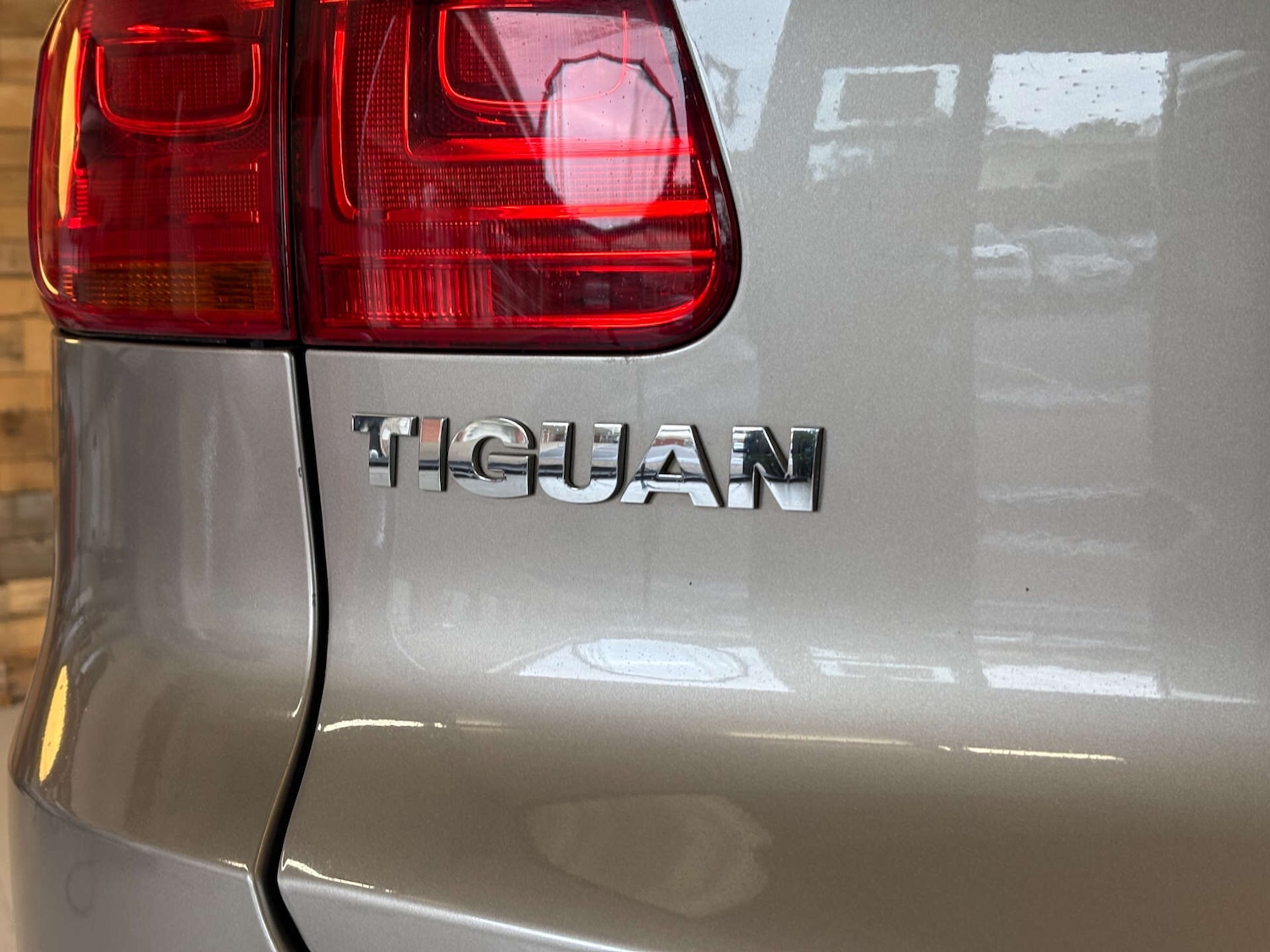 Used Volkswagen Tiguan 2011 for sale - 76171639: Photo 55