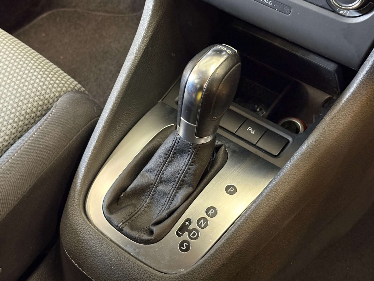 Used Volkswagen Golf 2011 for sale - 76616982: Photo 12