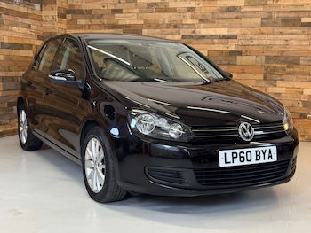 Volkswagen - Golf