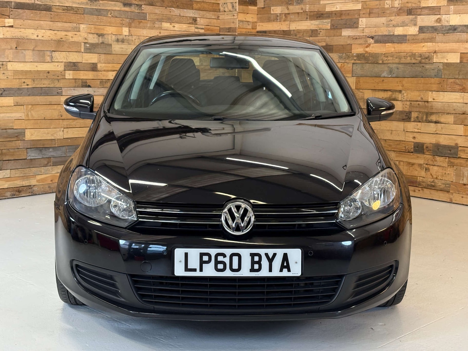 Used Volkswagen Golf 2011 for sale - 76616982: Photo 2