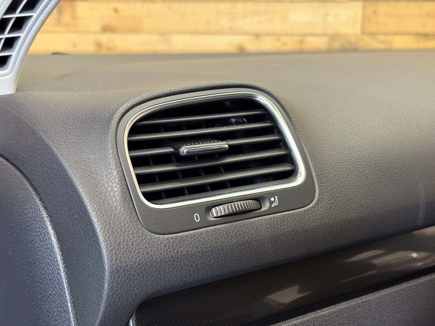 Used Volkswagen Golf 2011 for sale - 76616982: Photo 32