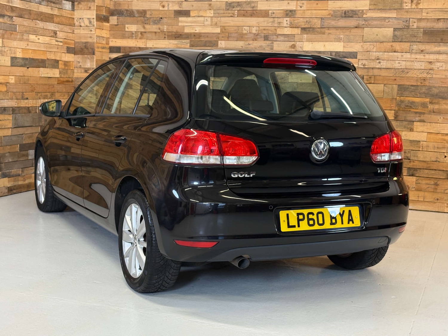 Used Volkswagen Golf 2011 for sale - 76616982: Photo 4