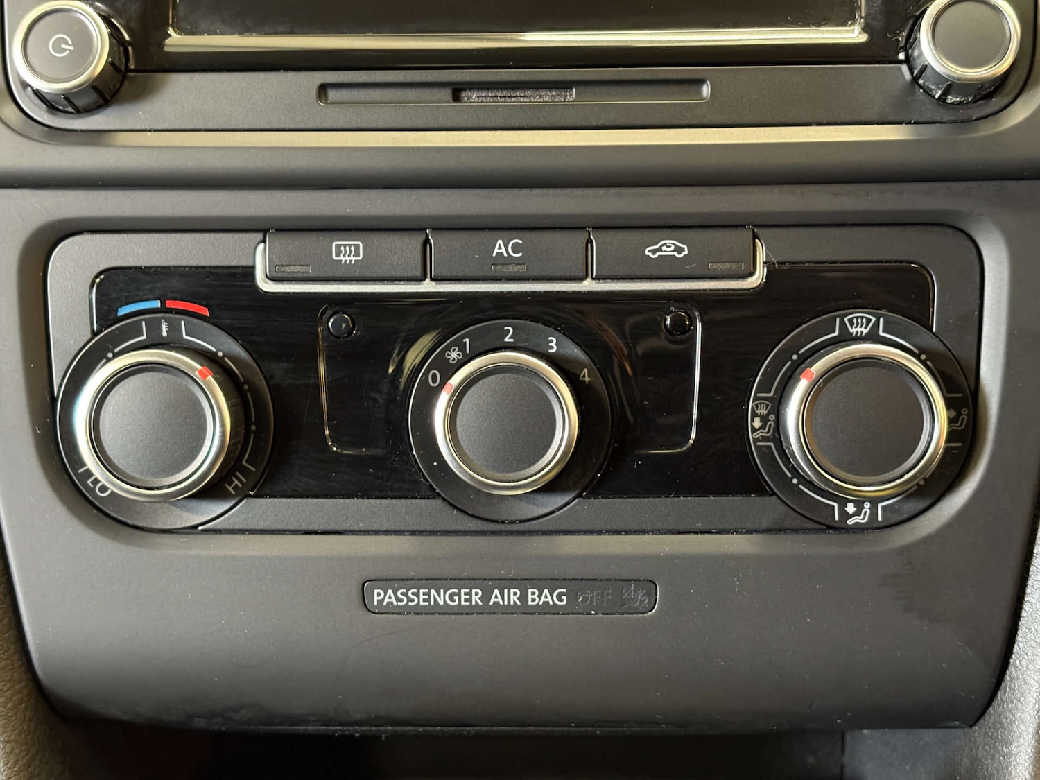 Used Volkswagen Golf 2011 for sale - 76616982: Photo 41