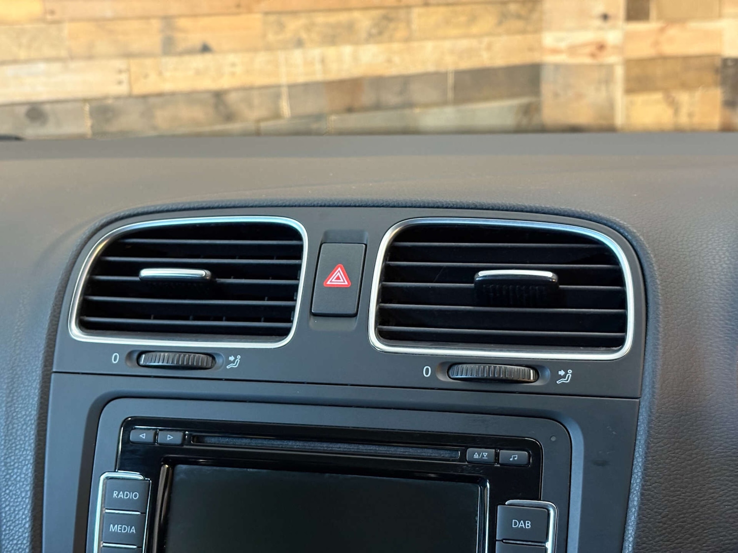 Used Volkswagen Golf 2011 for sale - 76616982: Photo 42