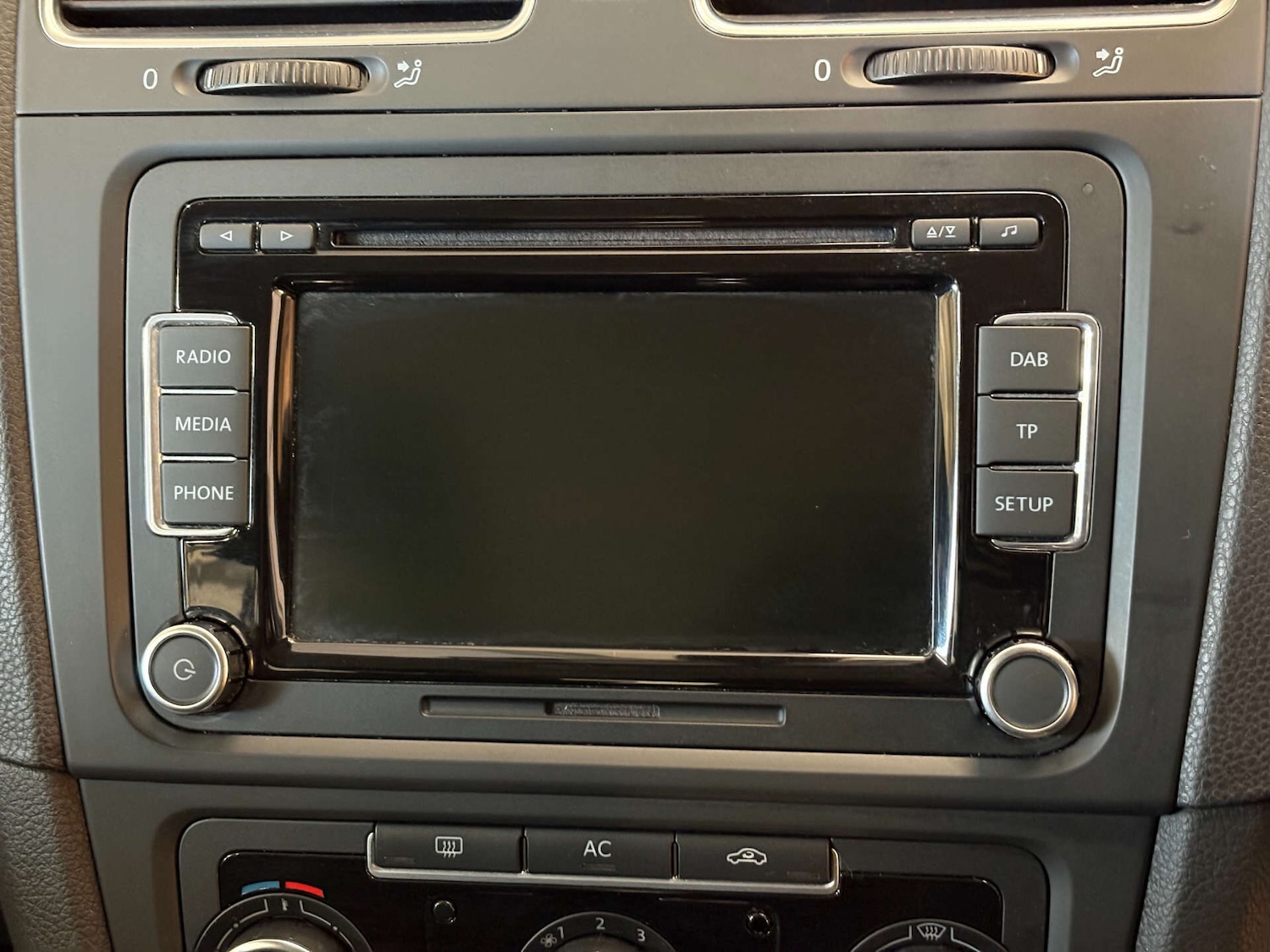 Used Volkswagen Golf 2011 for sale - 76616982: Photo 43