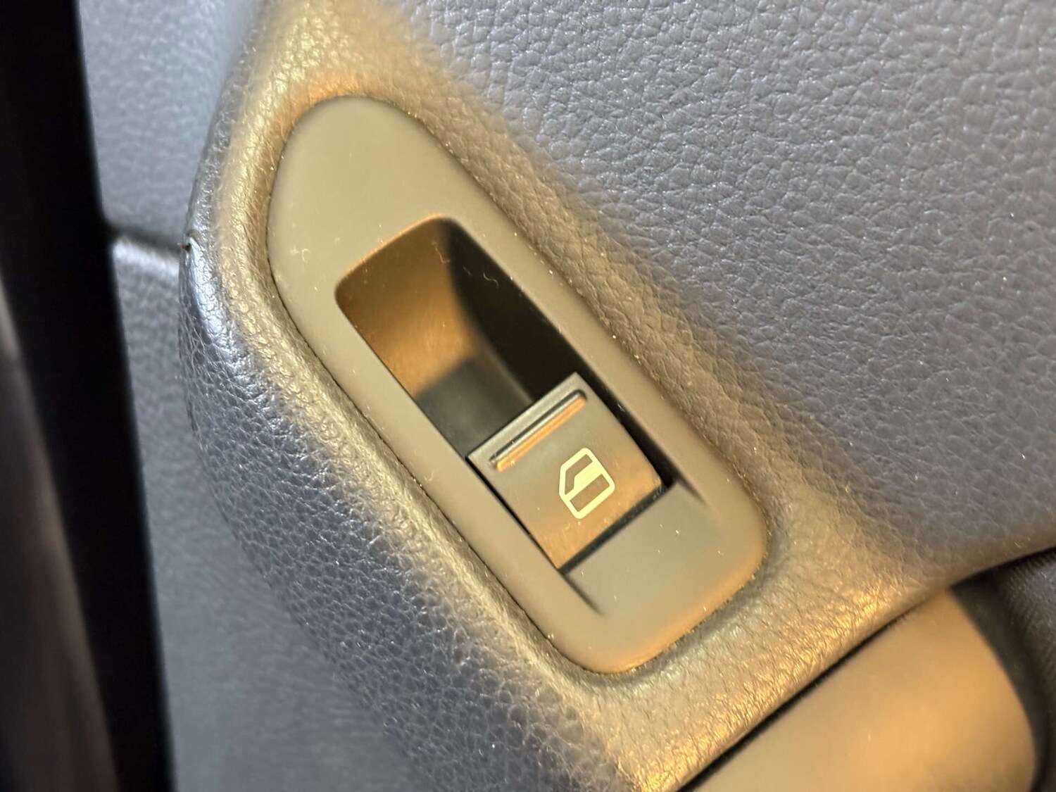 Used Volkswagen Golf 2011 for sale - 76616982: Photo 50