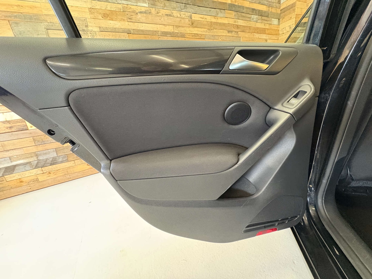 Used Volkswagen Golf 2011 for sale - 76616982: Photo 61