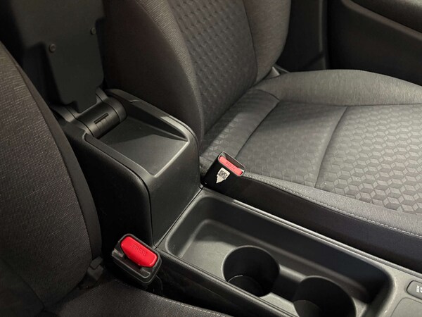 Used Toyota Yaris 2020 for sale - 76133785: Photo 29
