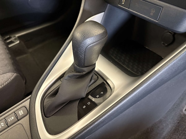 Used Toyota Yaris 2020 for sale - 76133785: Photo 33