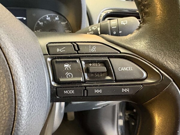 Used Toyota Yaris 2020 for sale - 76133785: Photo 38