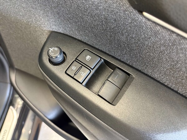 Used Toyota Yaris 2020 for sale - 76133785: Photo 45