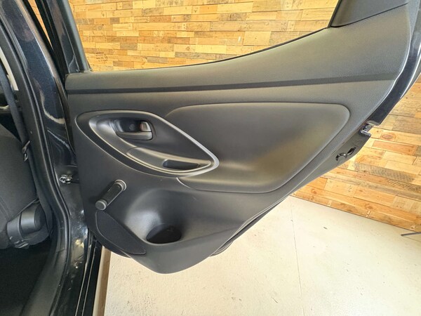Used Toyota Yaris 2020 for sale - 76133785: Photo 46
