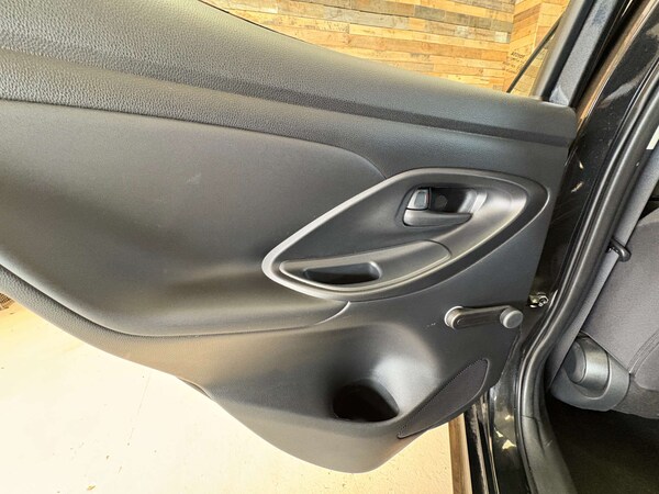 Used Toyota Yaris 2020 for sale - 76133785: Photo 47