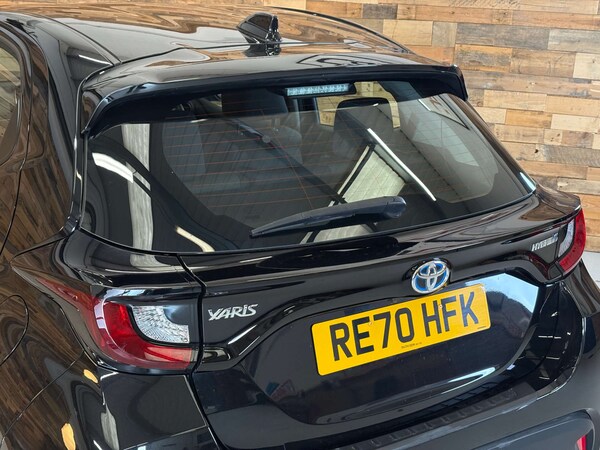 Used Toyota Yaris 2020 for sale - 76133785: Photo 61