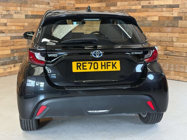 Used Toyota Yaris 2020 for sale - 76133785: Photo 72