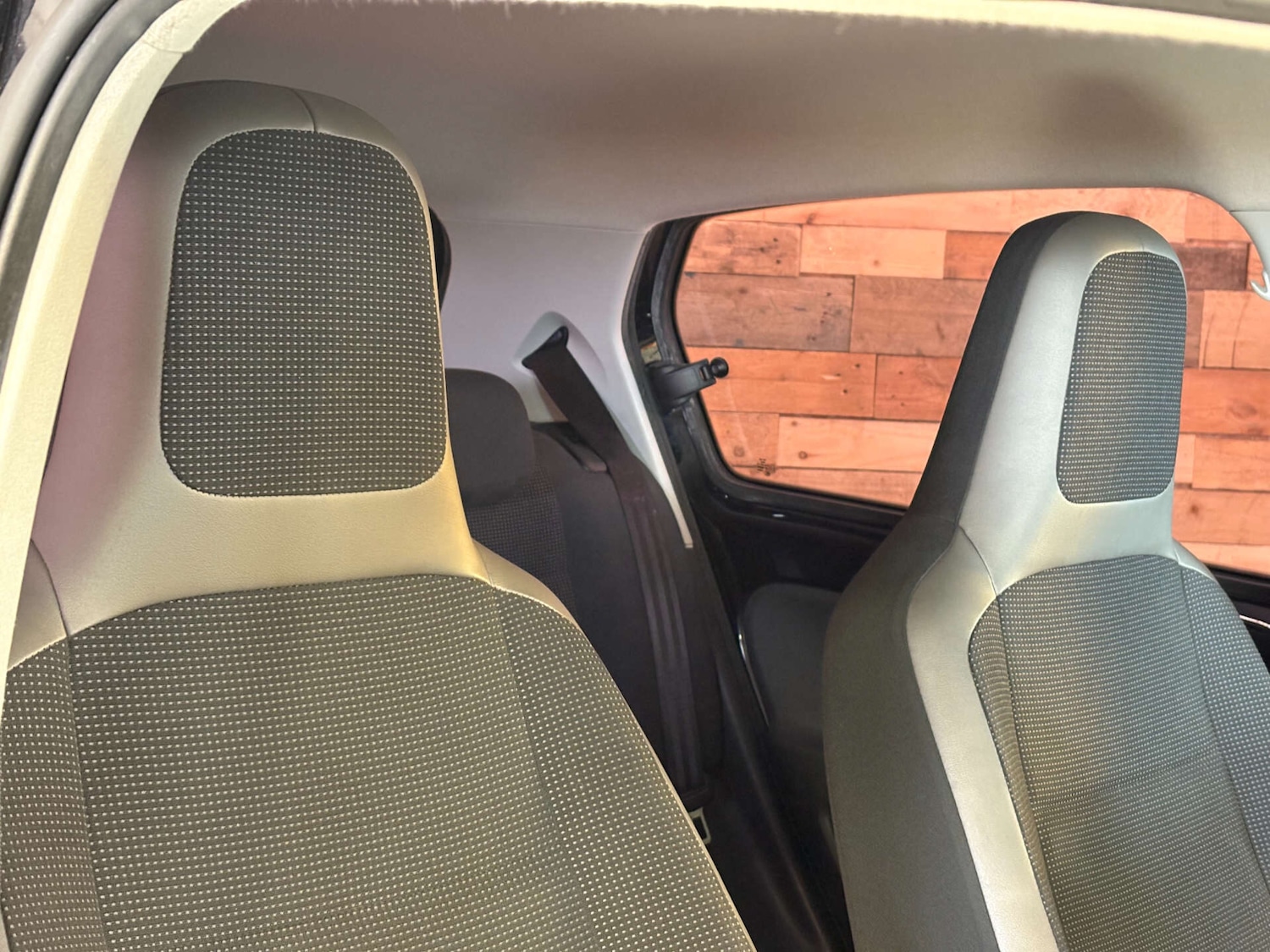 Used Volkswagen up! 2012 for sale - 77022976: Photo 38