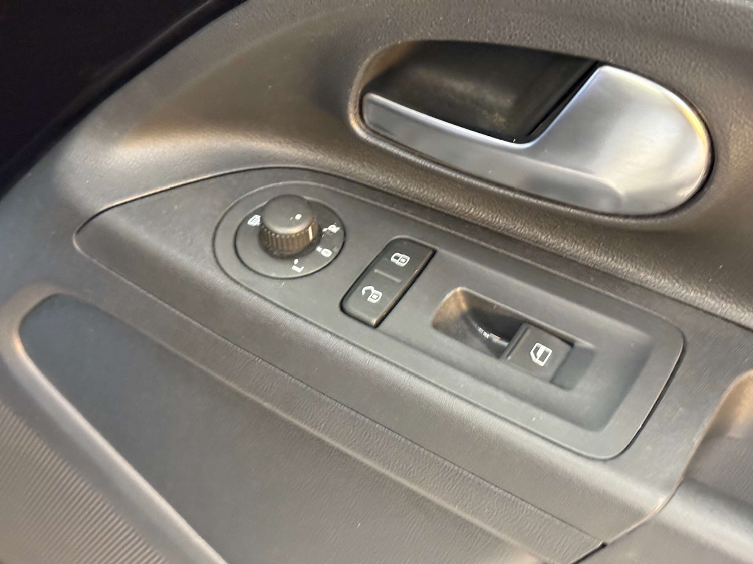 Used Volkswagen up! 2012 for sale - 77022976: Photo 45