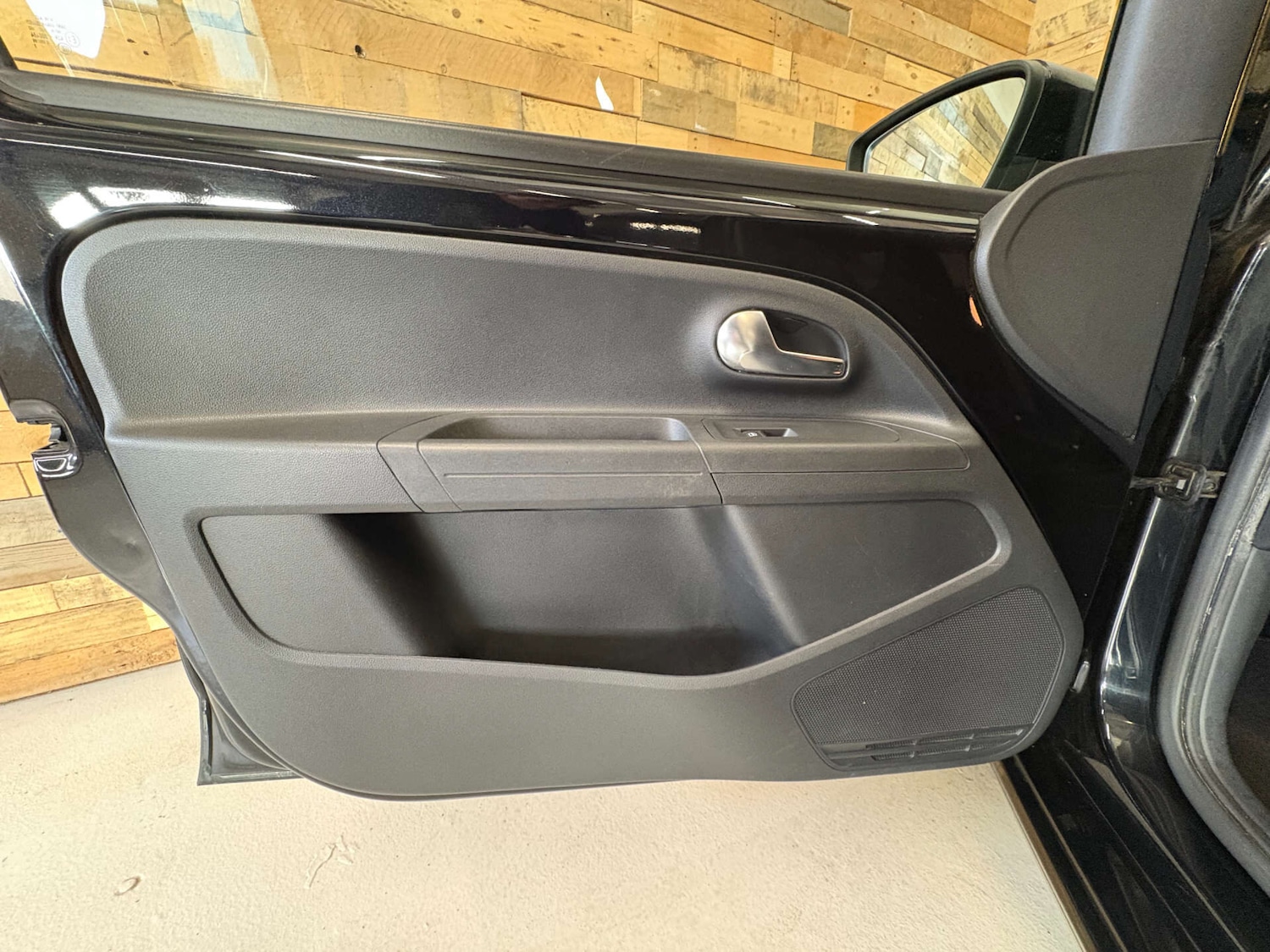 Used Volkswagen up! 2012 for sale - 77022976: Photo 48