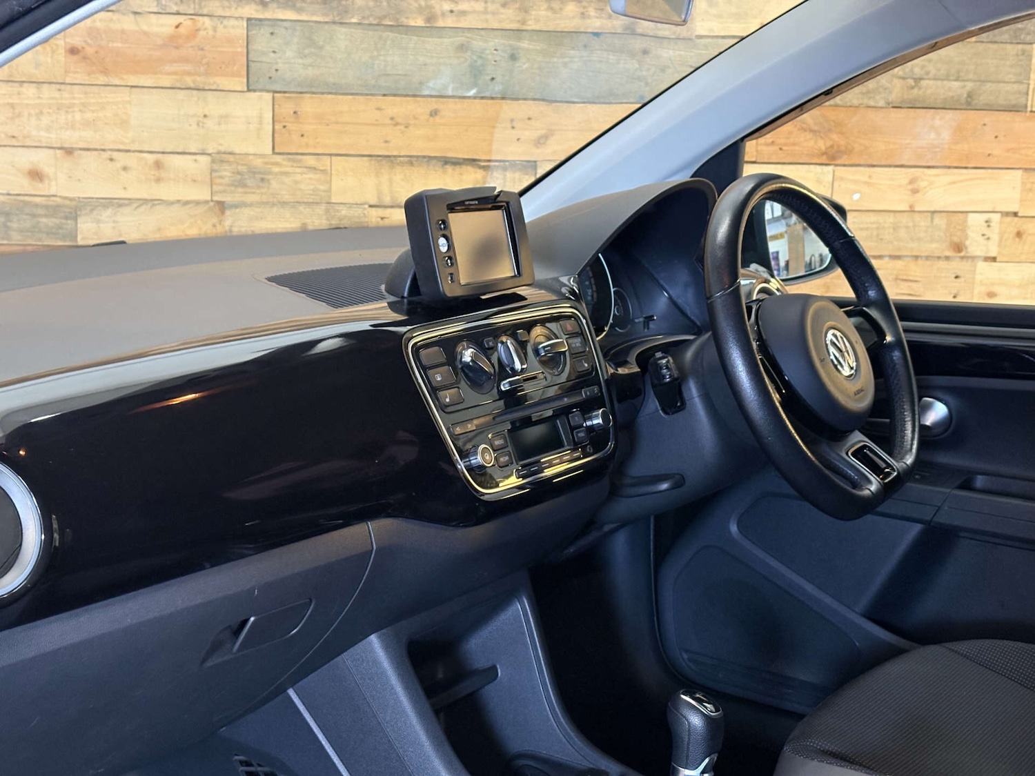 Used Volkswagen up! 2012 for sale - 77022976: Photo 9