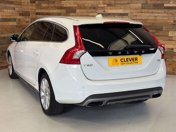 Used Volvo V60 2014 for sale - 78766114: Photo