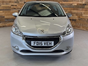 Used Peugeot 208 2015 for sale - 75427899: Photo