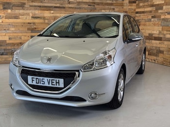 Used Peugeot 208 2015 for sale - 75427899: Photo