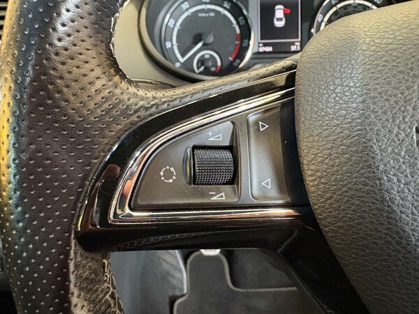 Used Skoda Octavia 2014 for sale - 76171635: Photo 35