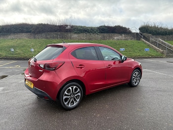 Used Mazda Mazda2 2015 for sale - 77520108: Photo