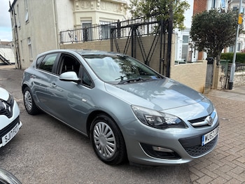 Used Vauxhall Astra 2012 for sale - 78124854: Photo