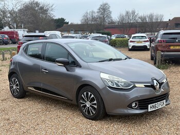 Used Renault Clio 2013 for sale - 76961885: Photo