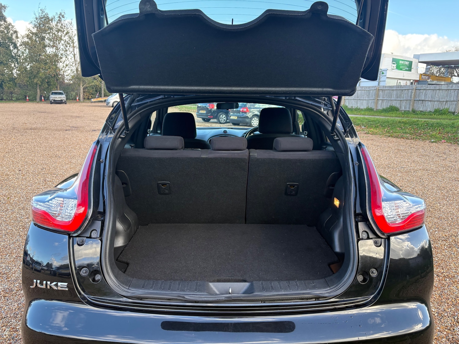 Used Nissan Juke 2014 for sale - 76395552: Photo 16